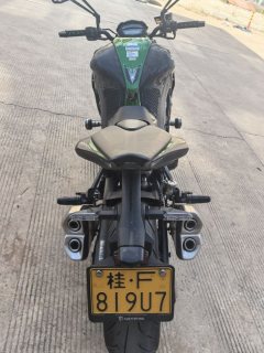 Kawasaki Z1000 - ფოტო 2