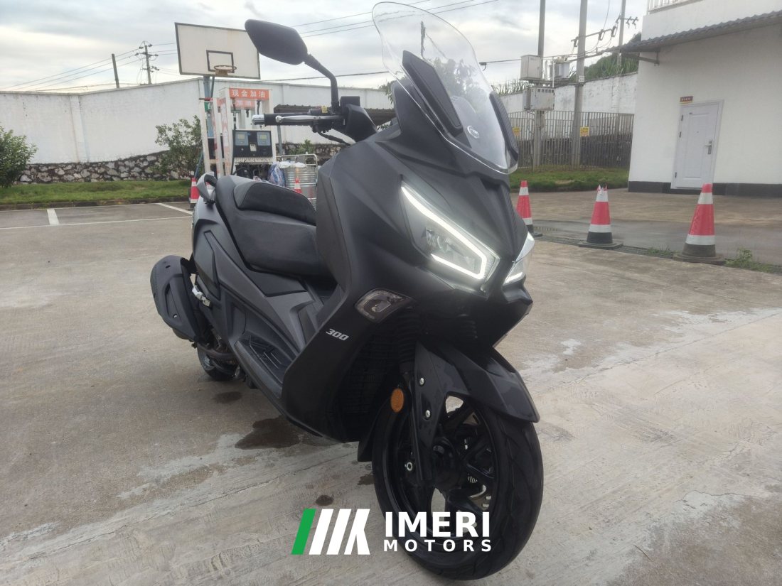 SYM Joymax Z 300 - მოტოციკლი ჩინეთიდან
