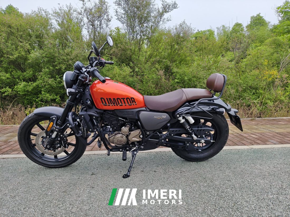QJMOTOR 250 - motorcycle from China