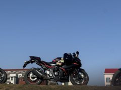 Suzuki GSX-R 250 - ფოტო 2