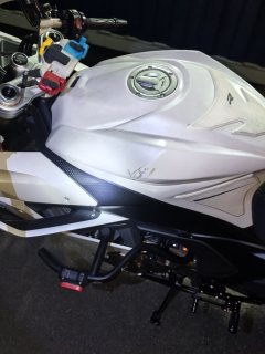 QJMOTOR Roewe i5 550 / Sai 550 *(Context-dependent, usually referring to the motorcycle "Sai 550" or Roewe car v - photo 6