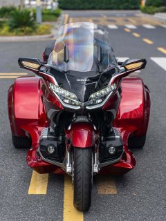 Honda 1800 cc - ფოტო 1