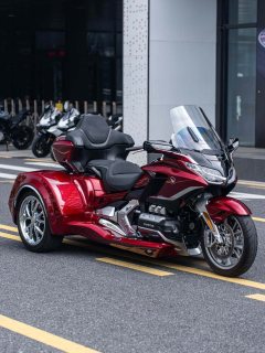 Honda 1800 cc - ფოტო 2