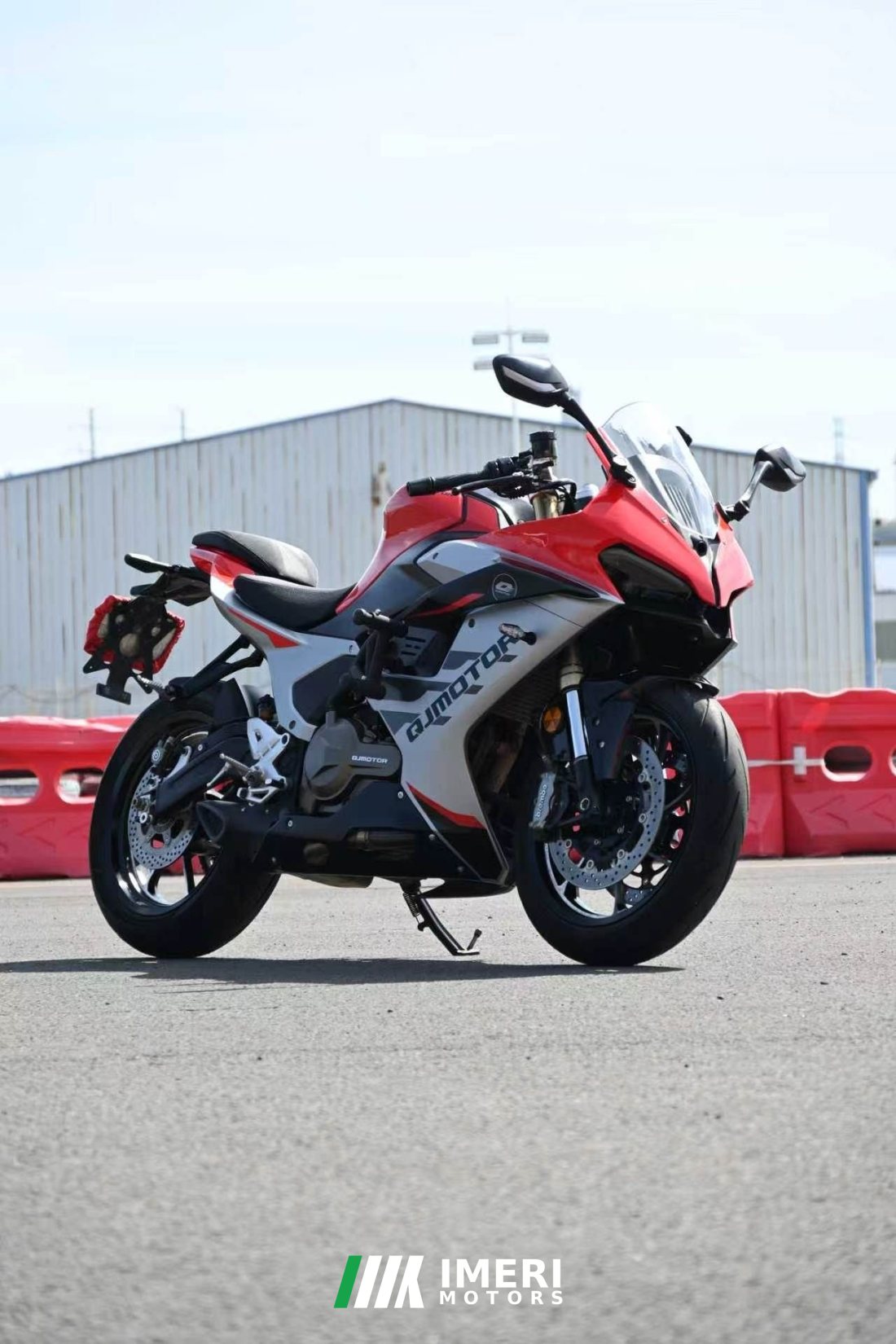 QJMOTOR Roewe i5 550 / Sai 550 *(Context-dependent, usually referring to the motorcycle "Sai 550" or Roewe car v - motorcycl…