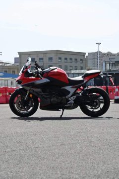 QJMOTOR Roewe i5 550 / Sai 550 *(Context-dependent, usually referring to the motorcycle "Sai 550" or Roewe car v - photo 4