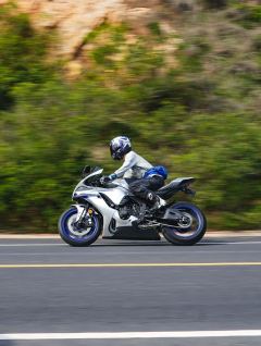 Yamaha YZF-R1 1000 cc - ფოტო 2