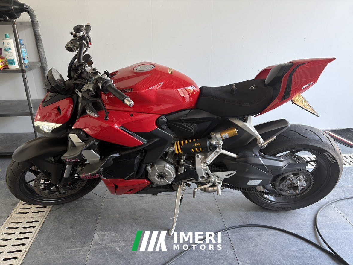2022 Ducati Street Fighter V2 950 cc
