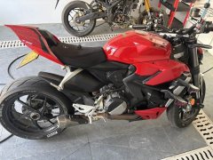 Ducati Street Fighter V2 950 cc - ფოტო 3