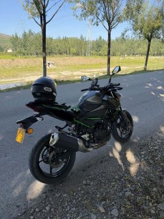 Kawasaki Z400 - ფოტო 2