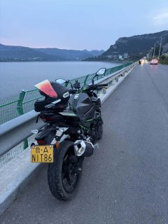 Kawasaki Z400 - ფოტო 4