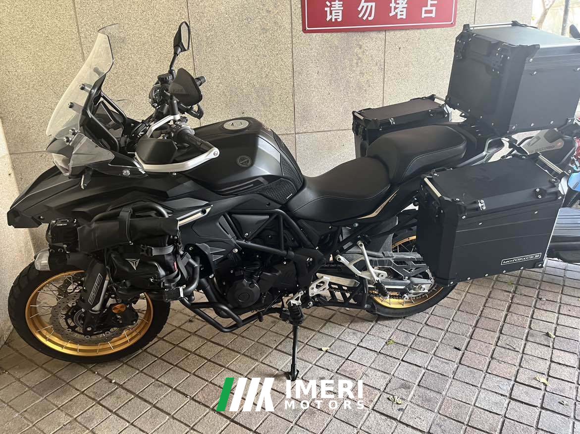2025 Benelli TRK552 550 cc