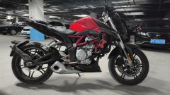 Voge 300R - ფოტო 1