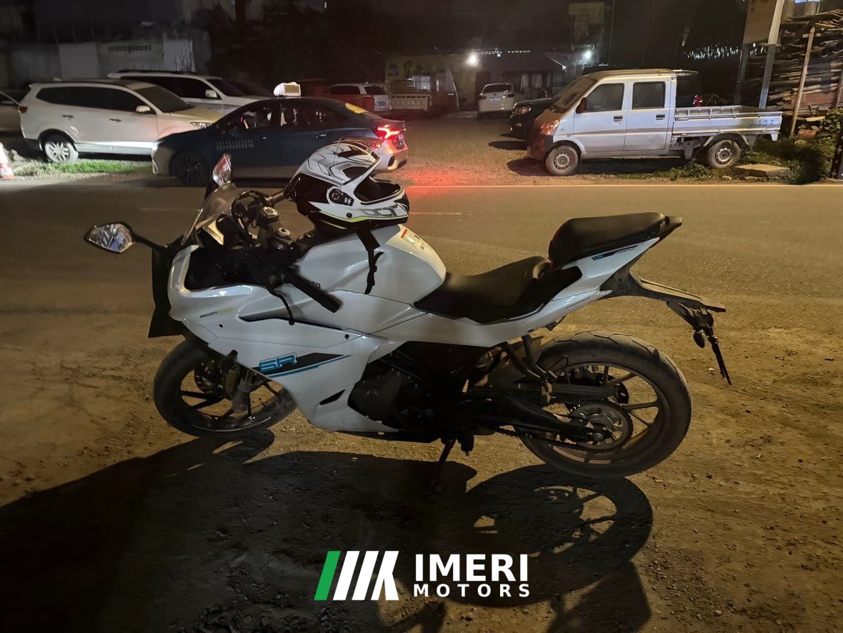 2025 CFMOTO 250SR