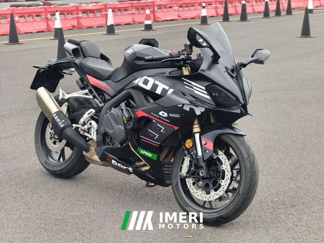 QJMOTOR Race 800 - motorcycle from China