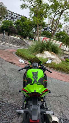 Kawasaki ZX-4R 400 cc - ფოტო 9