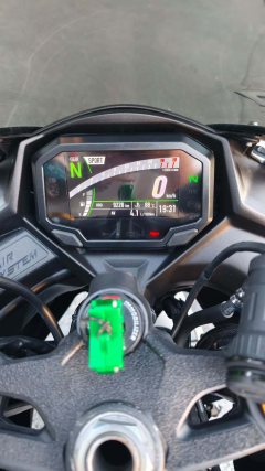 Kawasaki ZX-4R 400 cc - фото 4