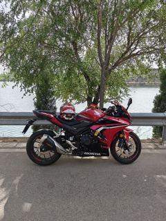 Honda CBR400R - ფოტო 3