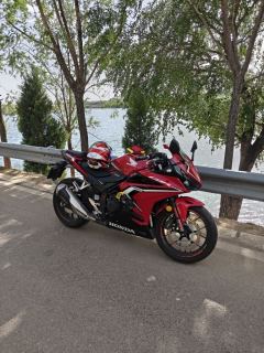 Honda CBR400R - ფოტო 4