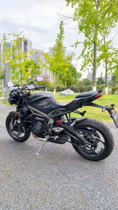 Triumph Street Triple 765 - ფოტო 6