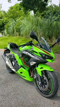 Kawasaki Ninja 400 - ფოტო 1