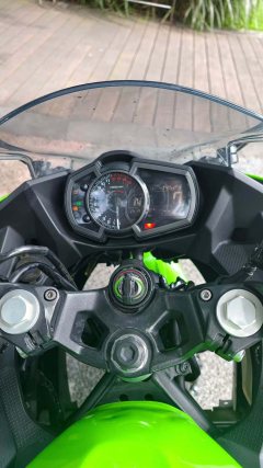 Kawasaki Ninja 400 - ფოტო 4