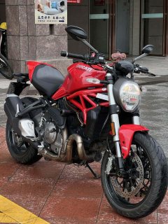 Ducati Monster 821 - ფოტო 1