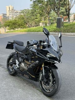 QJMOTOR Roewe i5 550 / Sai 550 *(Context-dependent, usually referring to the motorcycle "Sai 550" or Roewe car v - photo 1
