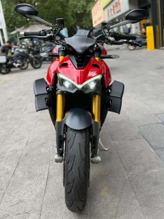 Ducati Street Fighter V4 1100 cc - ფოტო 4