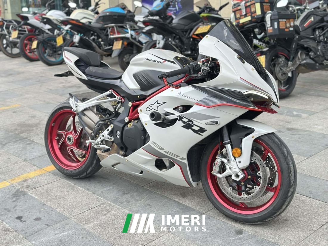 QJMOTOR Sai 921 - motorcycle from China