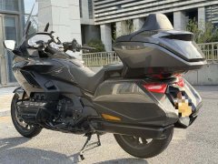 Honda Gold Wing GL1800 - ფოტო 7