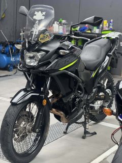 Kawasaki Versys-X 300 - ფოტო 1