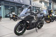 Kawasaki Ninja 400 - ფოტო 1