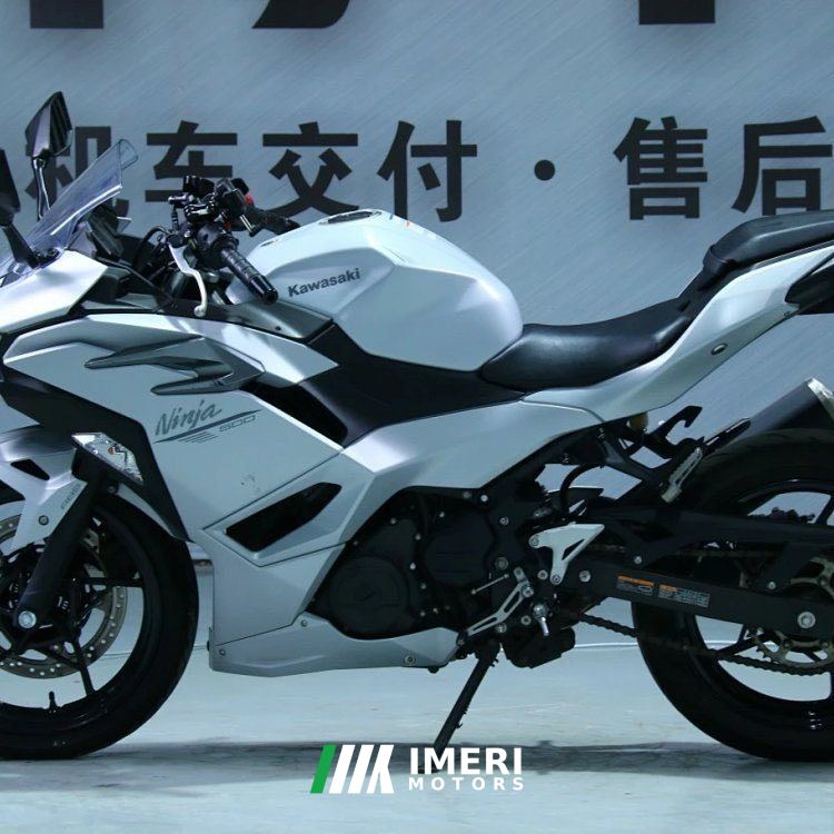 2025 Kawasaki Ninja 500 450 cc
