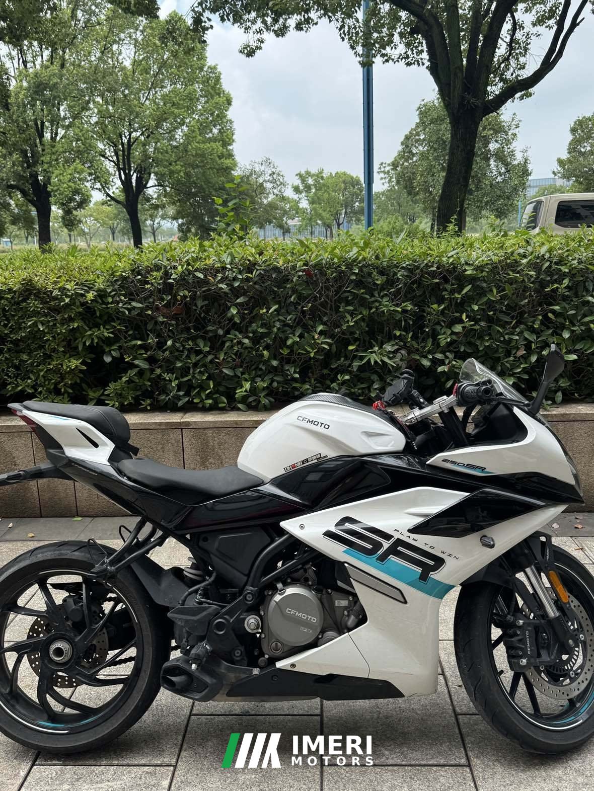 2023 CFMOTO 250SR