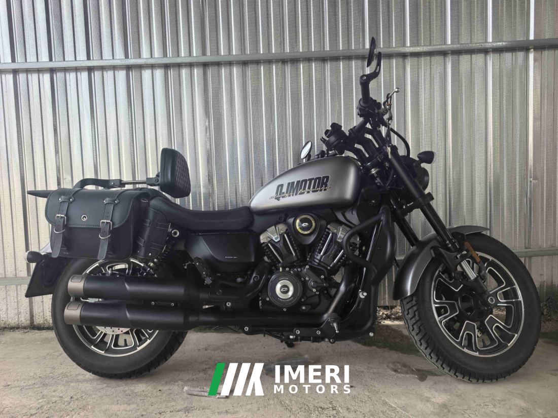 QJMOTOR Flash 250 - motorcycle from China