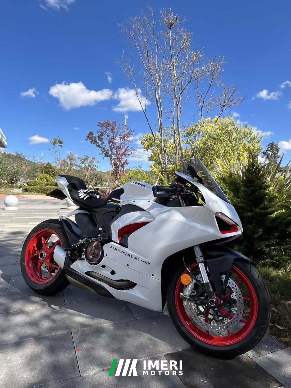 Ducati Panigale V2 955 cc - მოტოციკლი ჩინეთიდან