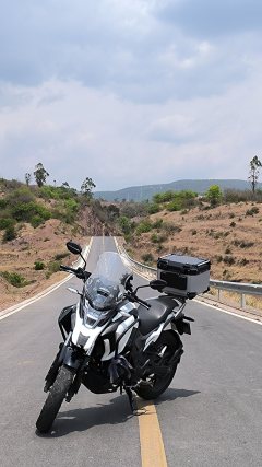 Wuyang Honda CB190X - ფოტო 1