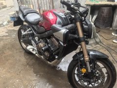 Honda CB650R - photo 9