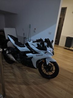 Haojue Suzuki GSX250R - ფოტო 1
