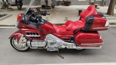 Honda Gold Wing GL1800 - ფოტო 1