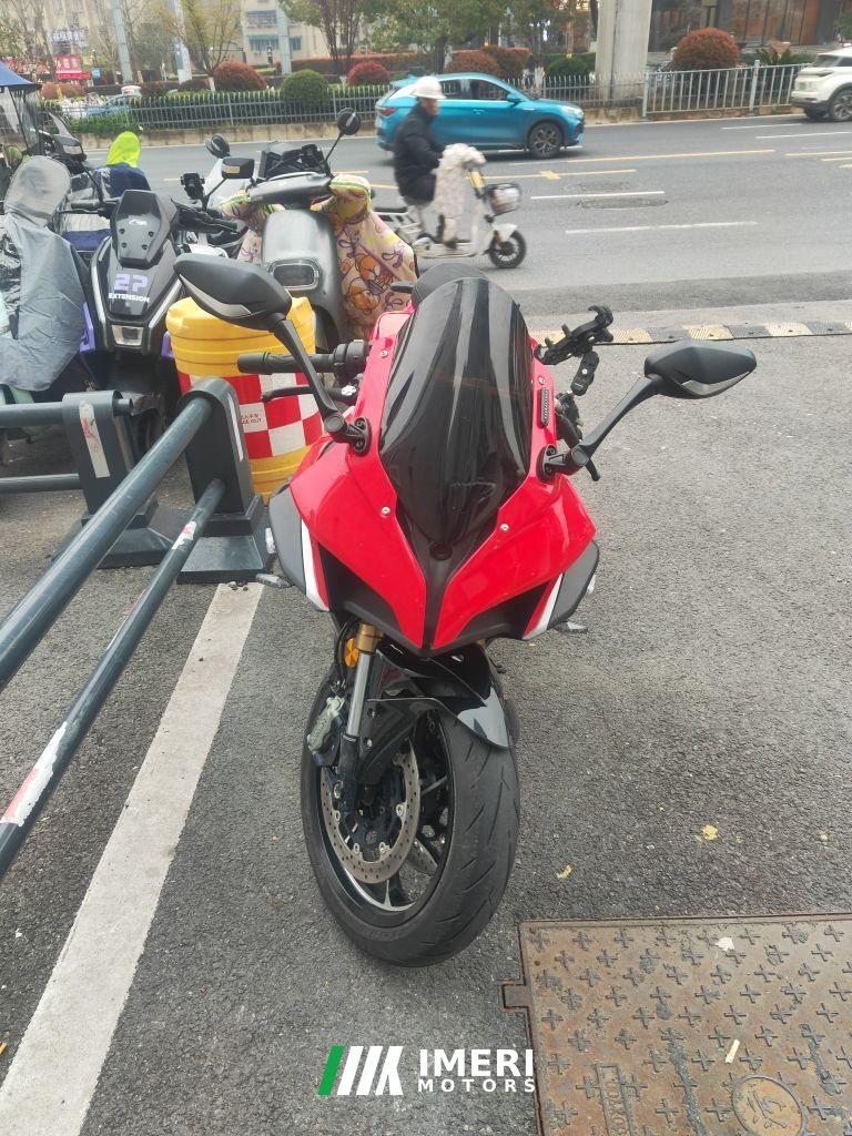 QJMOTOR Sai 550 - motorcycle from China