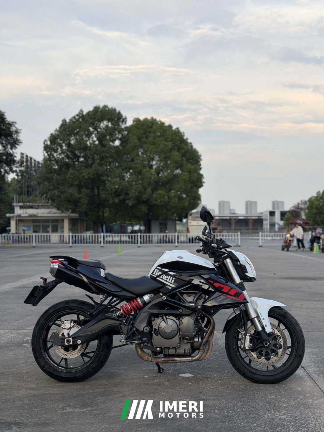 Benelli TNT600i - motorcycle from China