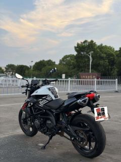 Benelli TNT600i - photo 11
