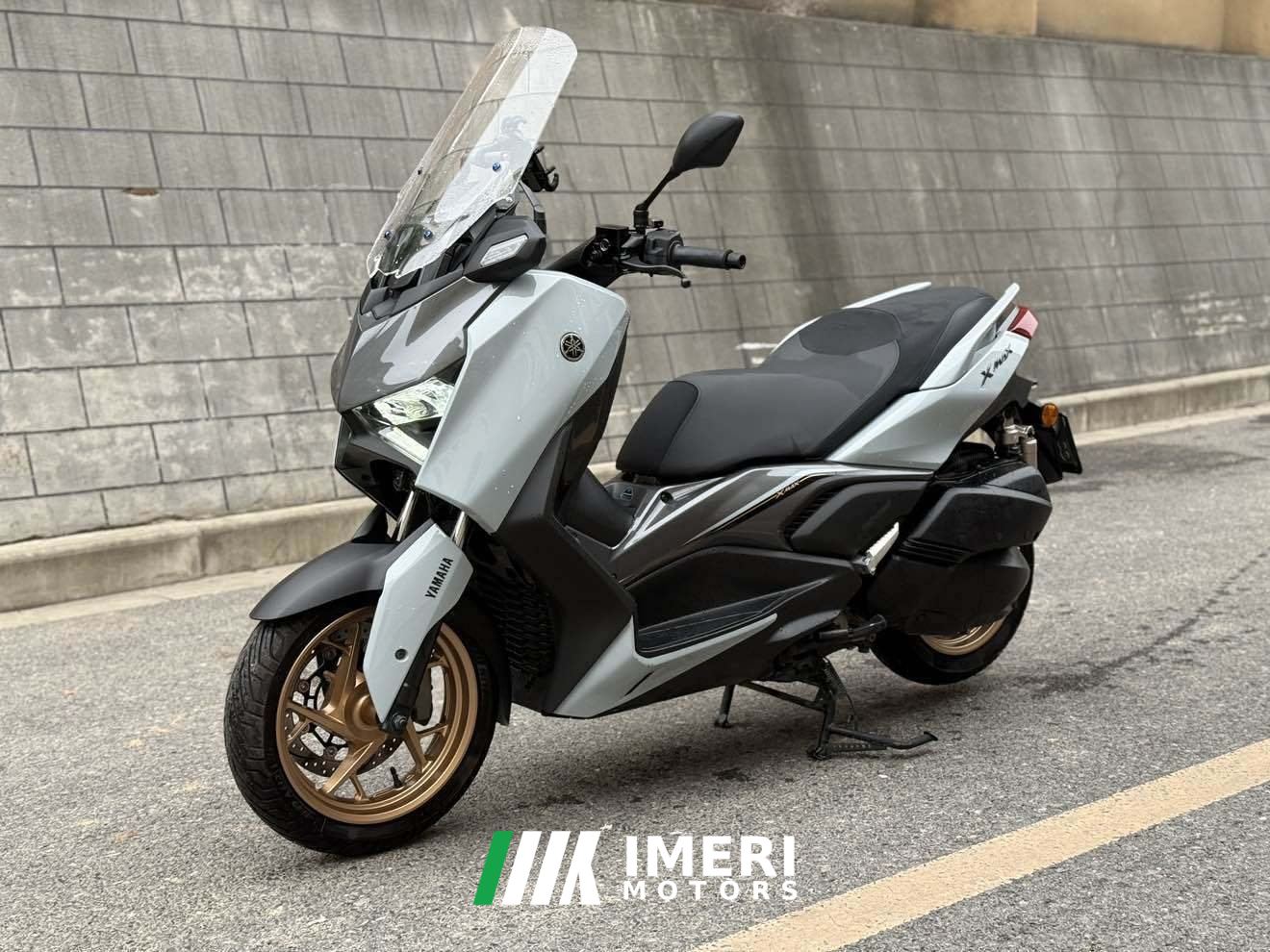 2025 Yamaha XMAX 300 cc