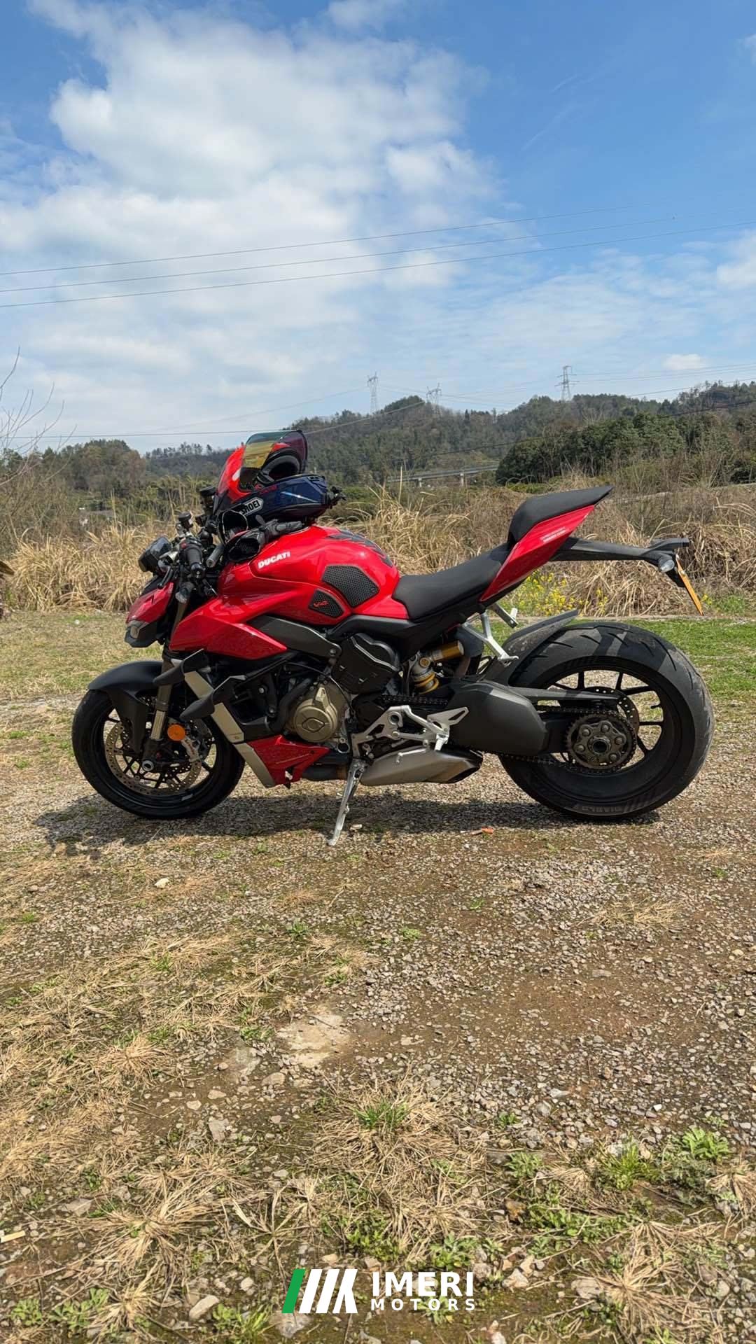 Ducati Street Fighter V4 1100 cc - мотоцикл из Китая