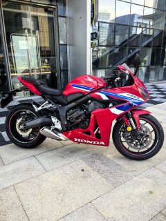 Honda CBR650R - ფოტო 1