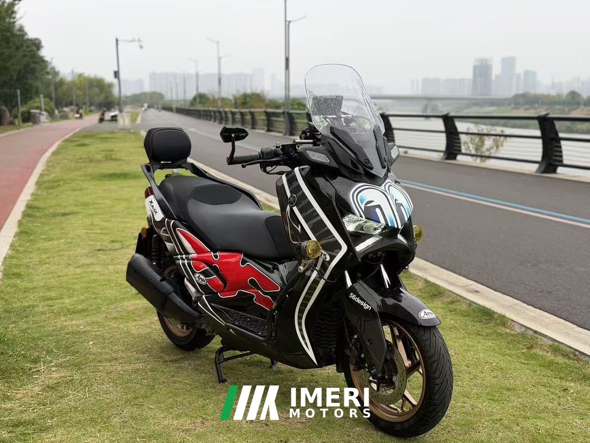 2023 Yamaha XMAX 300 cc
