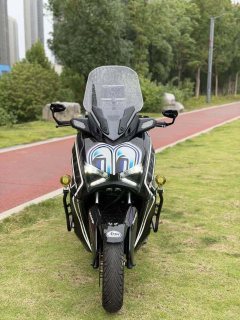 Yamaha XMAX 300 cc - ფოტო 4