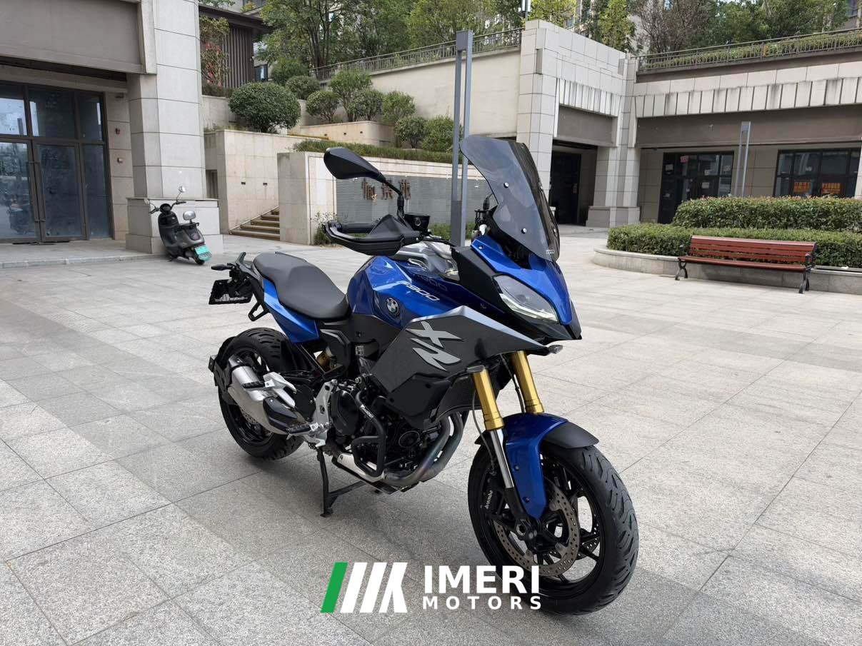 2023 BMW F 900 XR