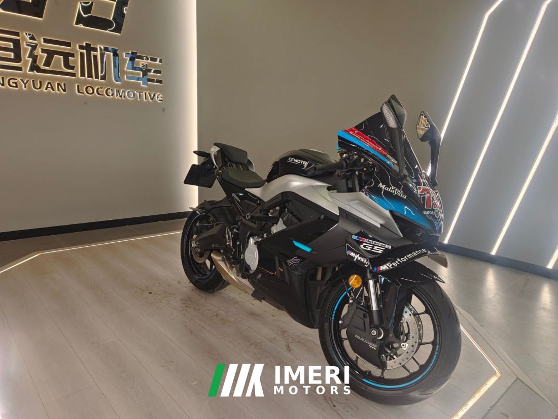 CFMOTO 675SR-R - мотоцикл из Китая